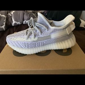 Yeezy 350 V2  *Static*